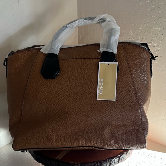 NWT Michael Kors Large Campbell Walnut / Black Tumbled Calf Leather Satchel - Picture 3 of 8